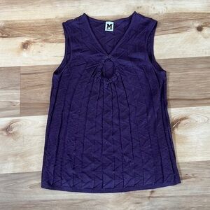 Missoni. Gorgeous keyhole top. Beautiful color. No flaws to mention ss 4